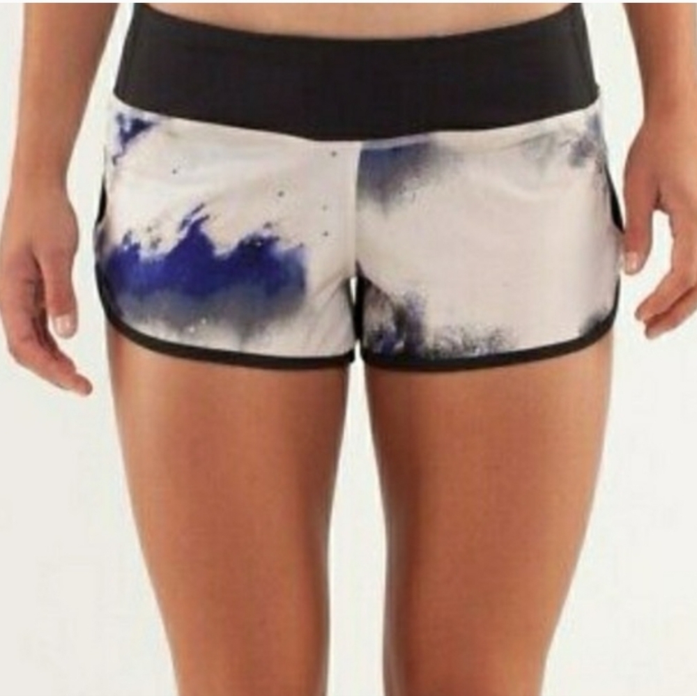 lululemon athletica Run Speed Up Short Color Milky Way Sz 4